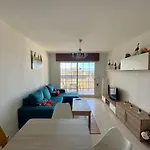 Enjoy Sanxenxo,200m Playa, Balcón Vistas Cíes, Piscina&terraza Azotea,2 Plazas Garaje, 2 Baños, Muy Luminoso, Muy Tranquilo,muy Equipado, Céntrico Apartamento *