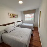 Enjoy Sanxenxo,200m Playa, Balcón Vistas Cíes, Piscina&terraza Azotea,2 Plazas Garaje, 2 Baños, Muy Luminoso, Muy Tranquilo,muy Equipado, Céntrico Sanxenxo