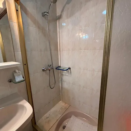 Apartment Enjoy Sanxenxo,200m Playa, Balcon Vistas Cies, Piscina & Terraza Azotea,2 Plazas Garaje, 2 Banos, Muy Luminoso, Muy Tranquilo,muy Equipado, Centrico Sanxenxo