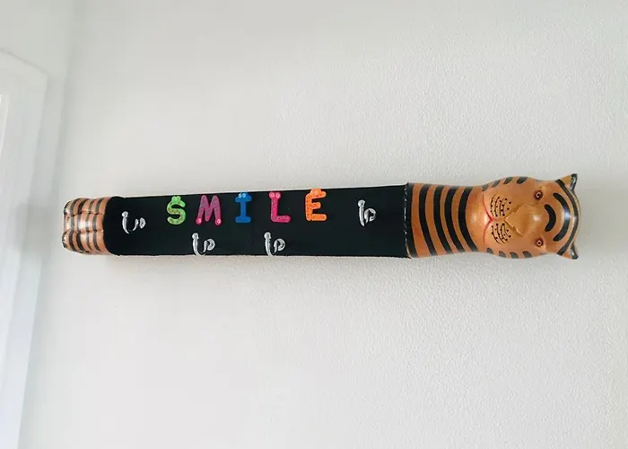 Apartment Seaside Retreat: Balcony Views, Rooftop Pool & Tranquility