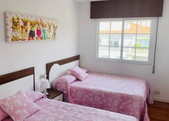 Seaside Retreat: Balcony Views, Rooftop Pool & Tranquility * Sanxenxo